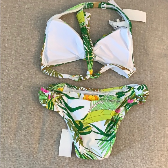 NWT Trina Turk It's Bananas Twist Front Bikini Top - Picture 12 of 12
